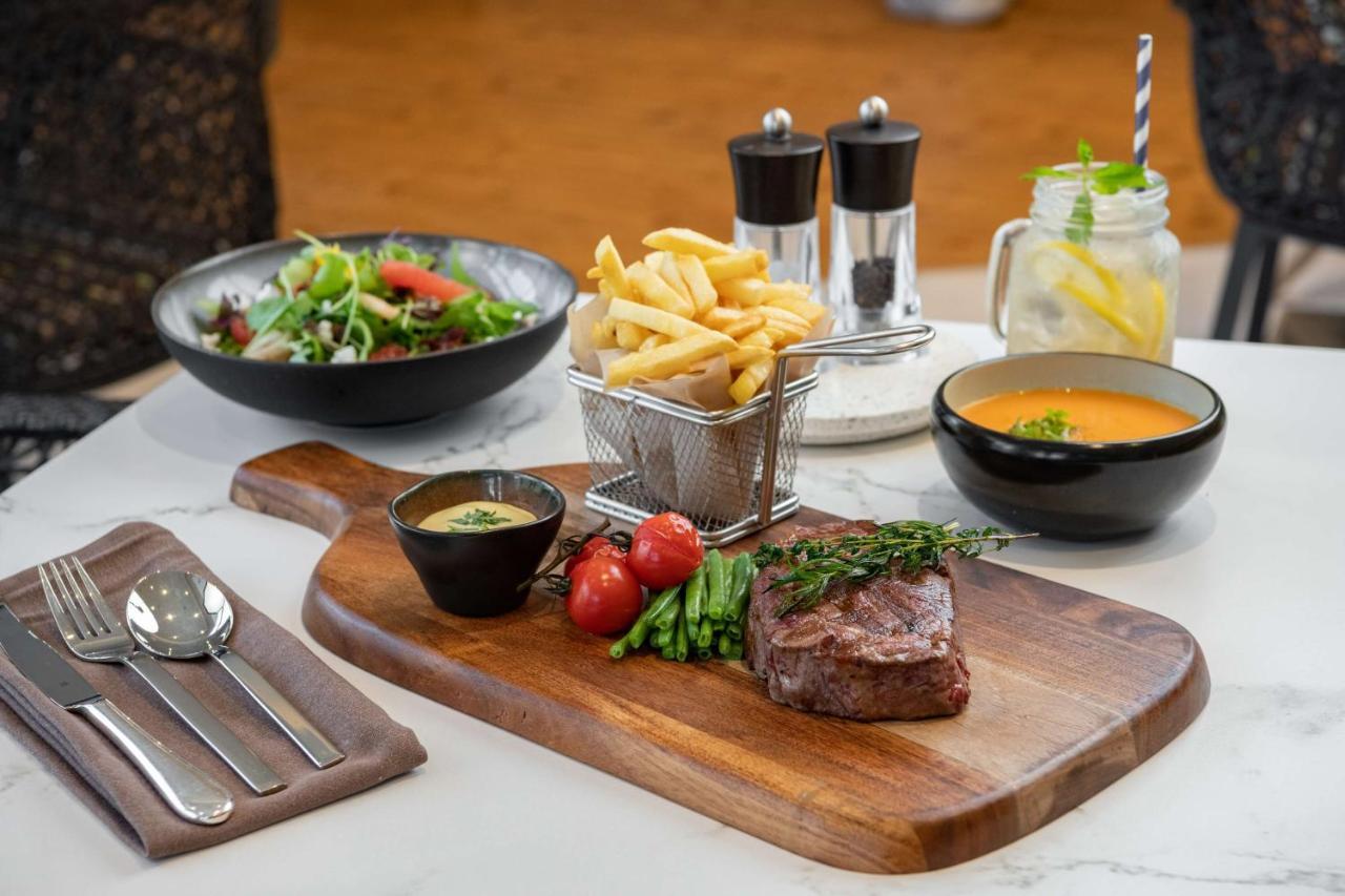 Radisson Blu Hotel & Residence, Riyadh Diplomatic Quarter Luaran gambar